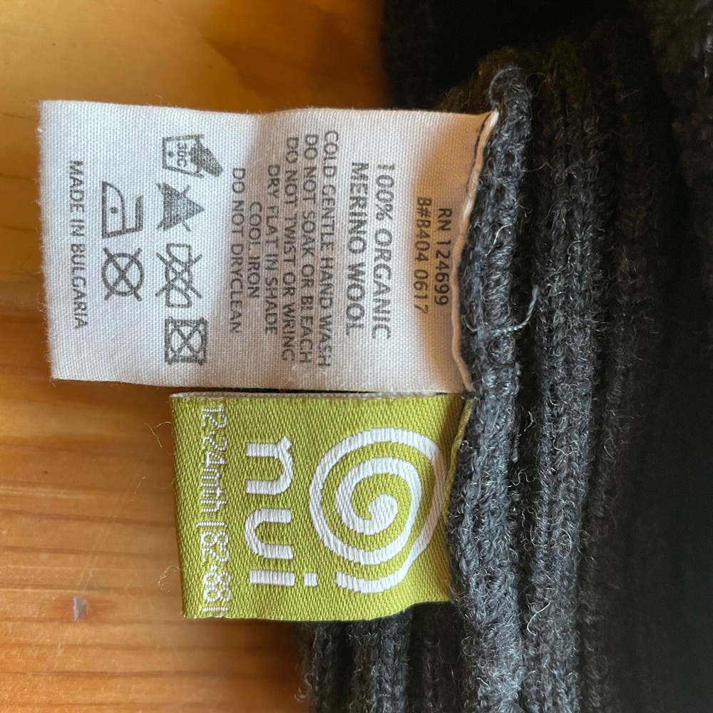 NUI beanie - Picture 2 of 2